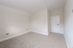 Photo 19- click for photo gallery